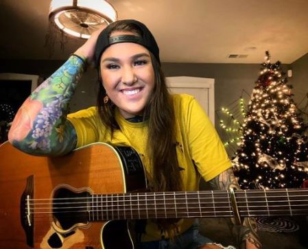 Taylor Mayne Pearl Brooks sister Allie Colleen is also a country singer